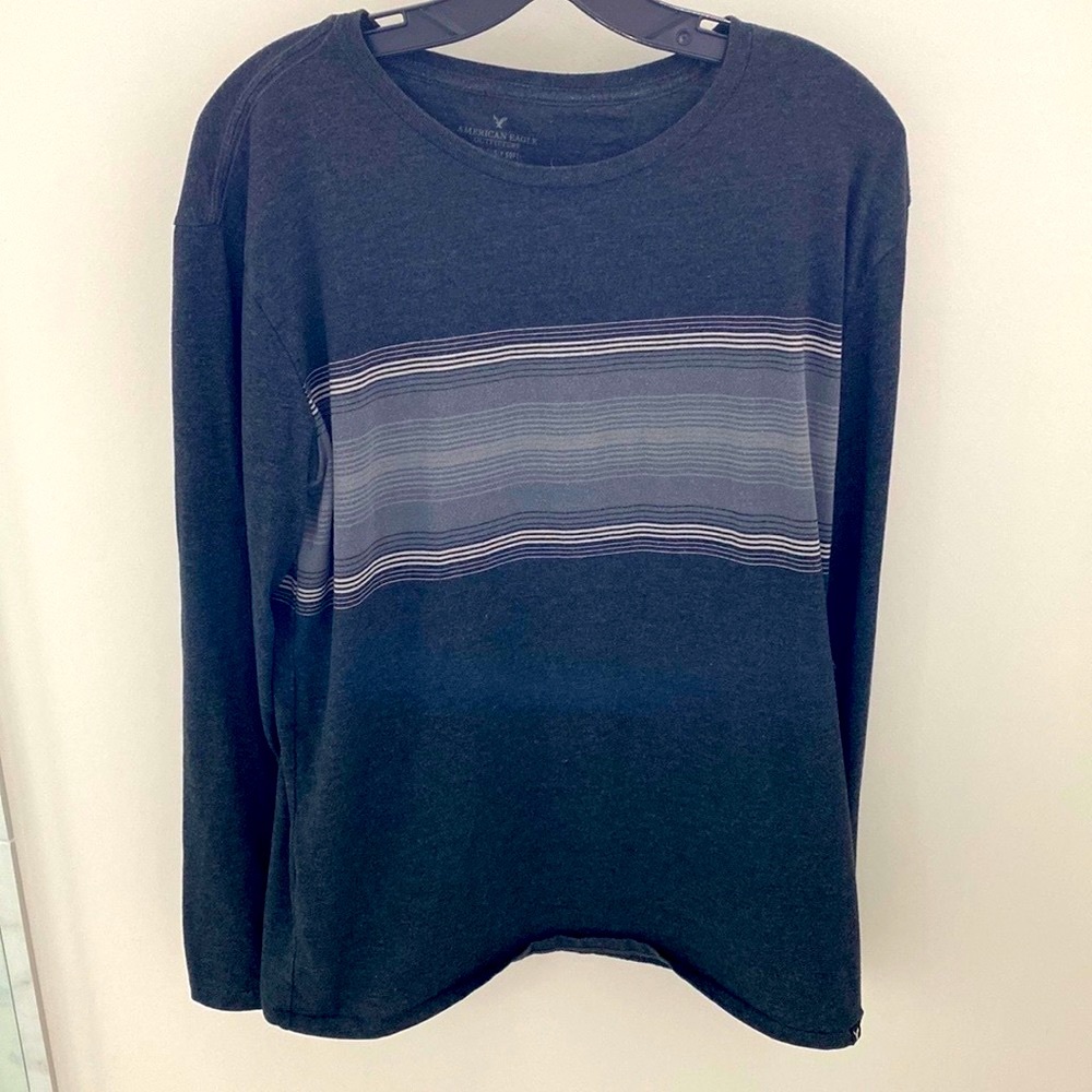 American Eagle Long Sleeved